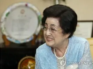 金大中元大統領夫人の訪朝　韓国ＬＣＣ便を利用
