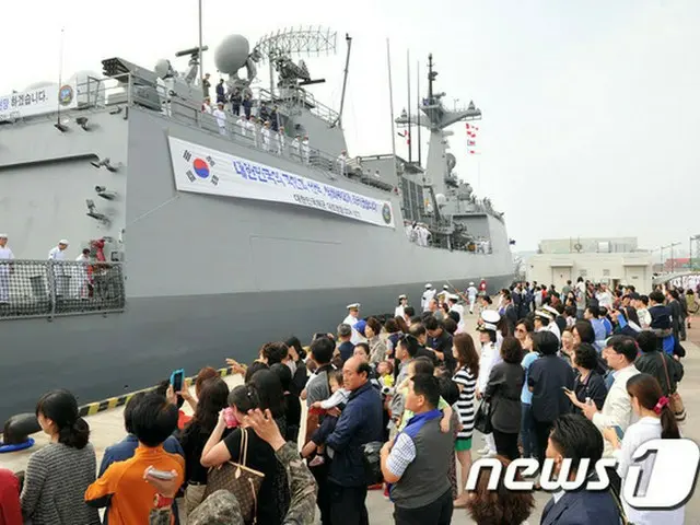 来月18日に相模湾で開催される日本海上自衛隊の国際観艦式に韓国の海軍の艦船(KDX-II)1隻が参加する。