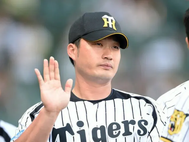 日本プロ野球で大活躍中の阪神のオ・スンファン（33、呉昇桓）とソフトバンクのイ・デホ（33、李大浩）が野球の国際大会「プレミア12」への出場の可能性を見せている。