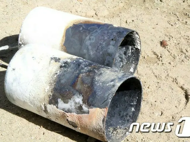 韓国北東部の江原道（カンウォンド）鉄原（チョルウォン）郡の民家近くに、軍部隊の射撃訓練中に発射した照明弾6発が飛んで来るという危険な事故が発生した。（提供:news1）