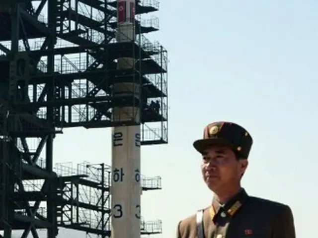 北朝鮮の朝鮮中央通信は18日の論評で「主権国家の合法的な権利である平和的宇宙開発に言いがかりをつけることは、許せない挑発だ」と韓国側を非難した。（提供:news1）