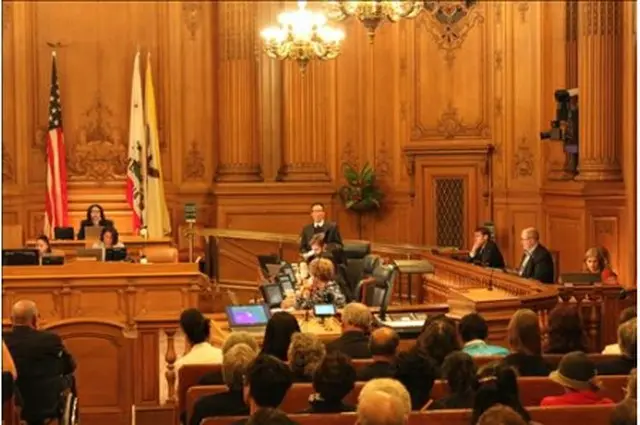 米サンフランシスコの市議会の全体会議のもよう＝（聯合ニュース）