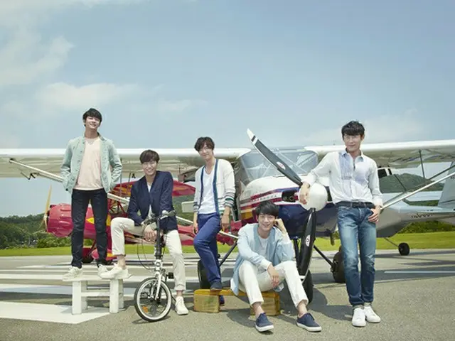 5人組俳優グループの「5urprise（サプライズ）」が、10月28日、日本デビューシングル「5urprise Flight」をリリースする。