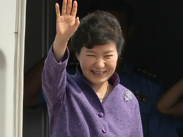 韓国の朴槿恵（パク・クネ）大統領は、国連総会などの日程で米国・ニューヨークに滞在、4日間の日程を終えて帰国の途に就いた。
