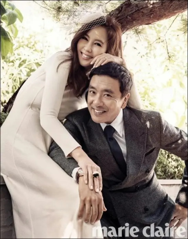 韓国俳優キム・スンウと女優キム・ナムジュが結婚10周年のリマインド・ウエディング画報を通じて“おしどり夫婦”の姿を誇示した。（提供:news1）