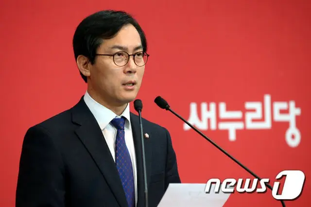 韓国与党セヌリ党は26日、28日の日韓外相会談開催に関して「今回の外相会談で慰安婦問題が速やかに解決されることを期待している」と明らかにした。（写真キム・ヨンウ主席報道官 / 提供:news1)