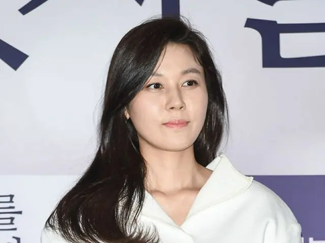 韓国女優キム・ハヌル（37）側が「キム・ハヌルと婚約者がウェディング写真を撮影するのは間違いない」と明らかにした。