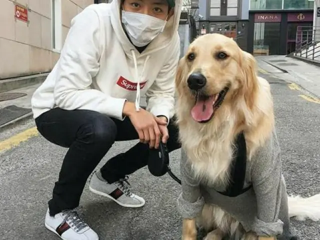 韓国の人気バンド「CNBLUE」のイ・ジョンシン（24）が愛犬に対する愛情を示した。（提供:OSEN）