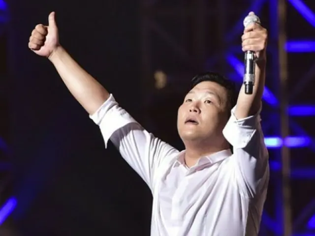 韓国男性歌手PSY（サイ、38）が海外アーティストとして初めて中国の3大番組「春節（旧正月）特別番組」に出演し、現地で熱い人気を立証した。