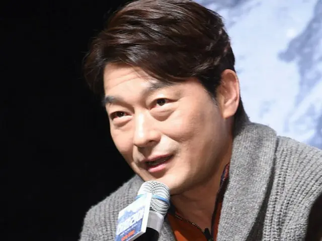 韓国俳優チョ・ソンハがHBエンターテインメントと再契約を結んだ。（提供:news1）