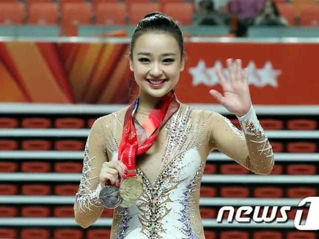 ”新体操の妖精”ことソン・ヨンジェ（21、延世大）が、「大韓体育会」体育大賞を受賞を受賞する。