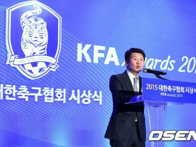 大韓サッカー協会の鄭夢奎（チョン・モンギュ）会長、ユン・ドクヨ号激励のため日本へ（提供:OSEN）