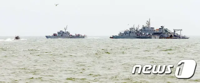 北漁船、NLL侵犯で韓国軍が警告射撃