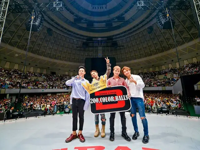 「BIGBANG」が日本ファンクラブイベント「BIGBANG FANCLUB EVENT ～FANTASTIC BABYS 2016～」の最終公演を神戸ワールド記念ホールで行い、全4都市27公演28万人動員のアリーナツアーを締めくくった。