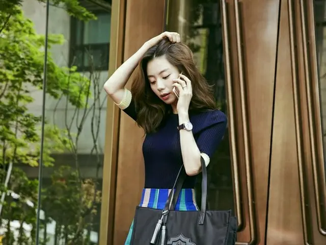 韓国女優パク・スジン（30）の出勤途中でも美しい“パパラッチ風”写真が公開された。（提供:news1）