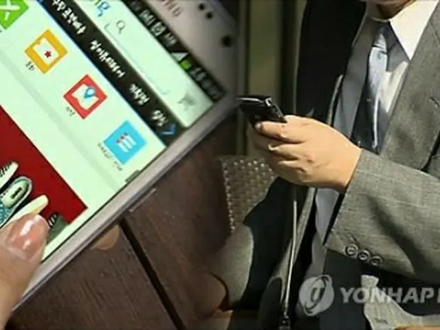 スマートフォンを使ったネット通販=(聯合ニュース)