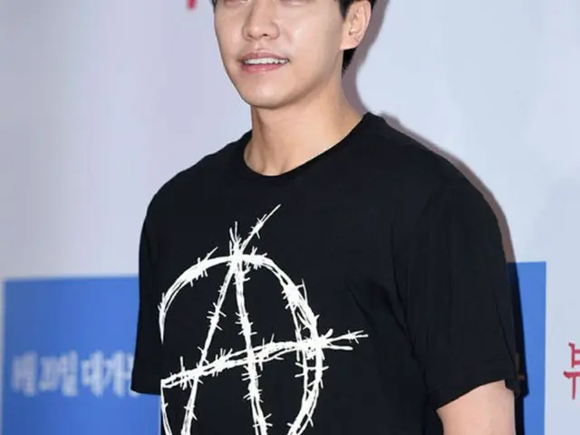 韓国歌手兼俳優のイ・スンギに関する噂を最初に流したとされる人物が勤務するとされた企業が、悔しい気持ちを訴えた。（提供:OSEN）