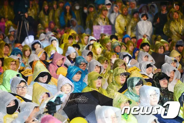 韓国警察、セウォル号関連の”不法集会”に厳重対処