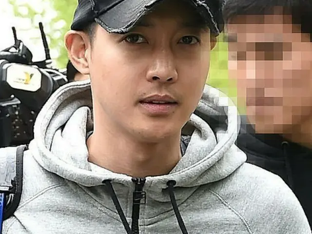 軍服務中の韓国俳優キム・ヒョンジュン（リダ）が8日に予定されている2度の裁判のうち、午後の裁判に出席すると見られる。