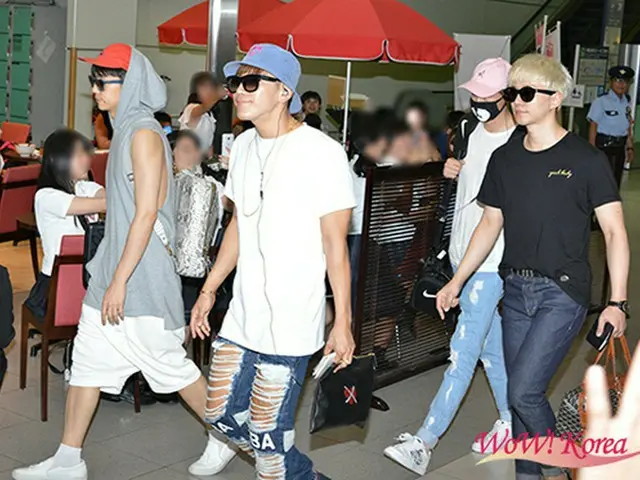 「2PM」左からウヨン、Jun.K、ニックン、ジュノ