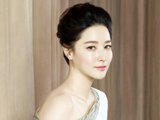 韓国女優イ・ヨンエが、雑誌で美の秘訣を明かした。（提供:OSEN）