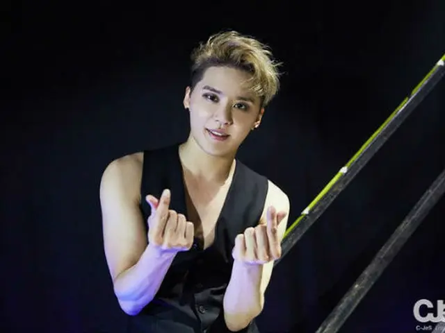 ジュンス(JYJ)のアジアツアー「2016 XIA 5thASIA TOUR CONCERT」のビハインドカットが公開された。(提供:OSEN)