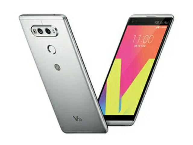 チョ・ジュンホLG電子代表理事MC事業本部社長は7日、瑞草区(ソチョグ)・LG電子瑞草R&Dキャンパスで、下半期戦略スマートフォン「LG V20」を電撃公開した。(提供:news1)
