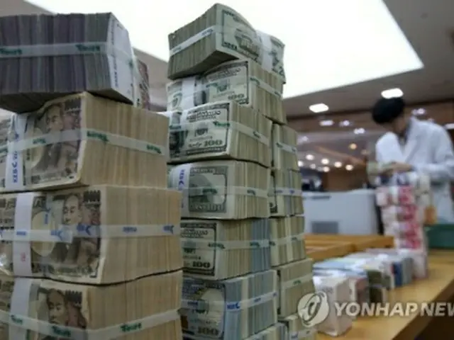 世界各国の通貨(資料写真)=(聯合ニュース)