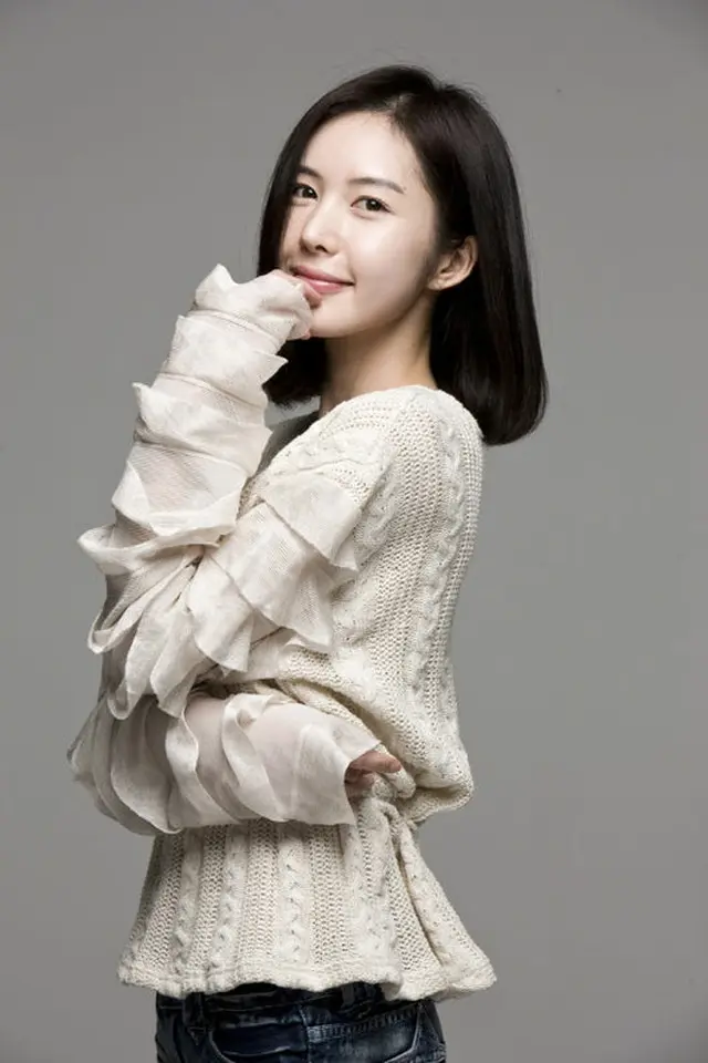 タイの財閥2世と結婚した韓国女優シン・ジュア（32）が935エンターテインメントと専属契約を締結した。（提供:OSEN）
