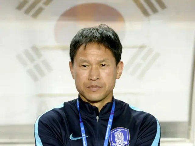アン・イクス監督率いる韓国U-19代表チームがサウジアラビアに敗北し、アジアサッカー連盟（AFC）U-19選手権8強進出に失敗した。