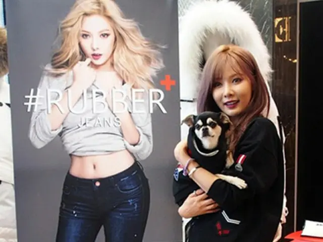 韓国歌手ヒョナ（元4Minute）が、捨て犬の里親奨励キャンペーンに参加する。（提供:OSEN）