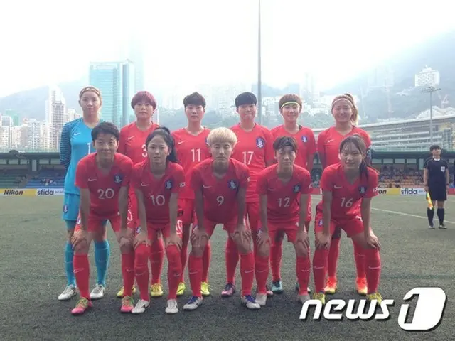 ユン・ドクヨ監督率いる女子サッカー韓国代表が東アジアサッカー連盟（EAFF）主催の2017東アジアカップ本選行きを確定した。