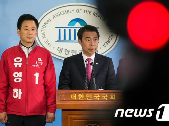 韓国の朴槿恵（パク・クネ）大統領の検察調査弁護人にユ・ヨンハ元国家人権委員会常任委員（54）が選任された。大統領府が15日、明らかにした。