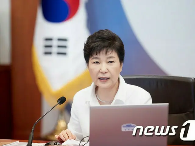 朴大統領、特別検察官の推薦依頼書を承認…来週任命へ＝韓国。