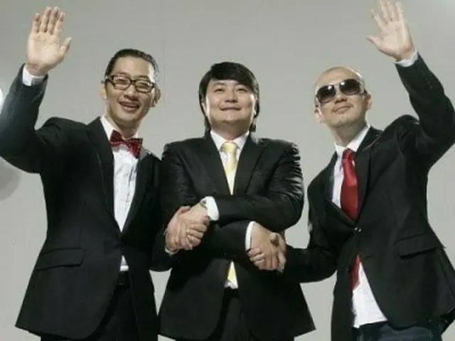 韓国の男性グループ「DJ DOC」が現時局を批判する内容の新曲「受取人明確（ミスパク）」を26日、ソウル・光化門（クァンファムン）集会で披露する予定だ。（提供:OSEN）