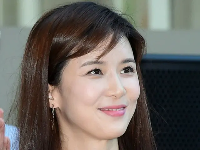 女優イ・ボヨン、新SBSドラマ「耳打ち」に出演か 「前向きに検討中」