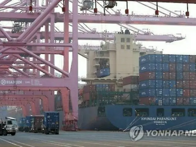昨年１１月は輸出が好調だった。韓国の貿易港（資料写真）=（聯合ニュース）