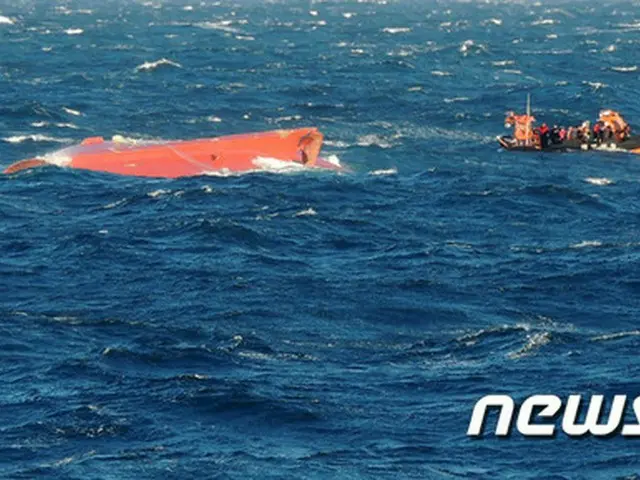 死者2人・失踪者4人の韓国漁船、日本EEZ内を漂流