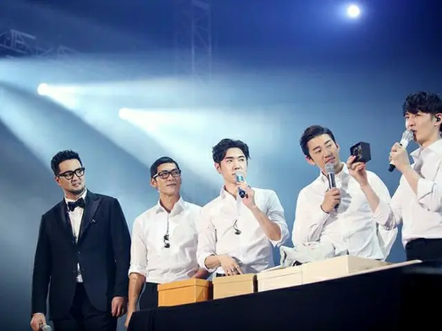 韓国男性グループ「god」が、デビュー18周年を迎えてファンと共に意義深い時間を過ごした。（提供:OSEN）