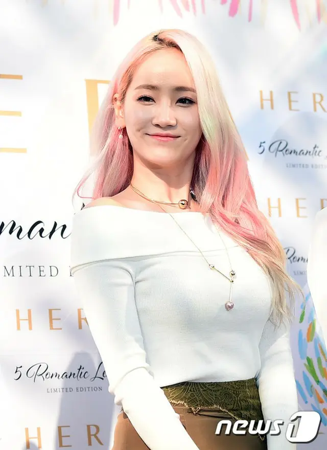 韓国HIPHOP界で大活躍中の「ダイナミック・デュオ」らが所属する事務所アメバカルチャー側が、先日解散を発表した「Wonder Girls」のメンバーであるイェウンとの専属契約に関してコメントをした。（提供:news1）
