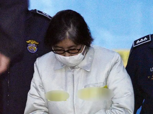 パク・ヨンス特別検察官チームは30日、韓国・国政不正介入の主犯格・崔順実（チェ・スンシル）被告がミャンマー援助事業に介入した情況を新たに捉え、捜査に乗り出した。
