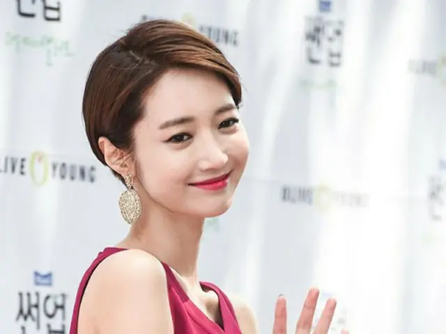 韓国女優コ・ジュンヒが、YGエンターテインメント行きに対して議論中だという。（提供:OSEN）