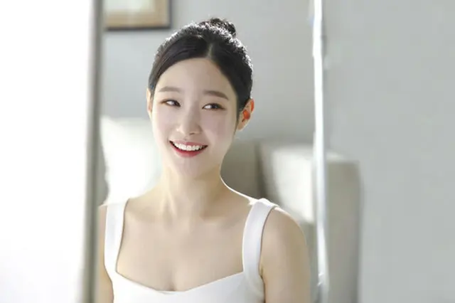 韓国ガールズグループ「DIA」チョン・チェヨンが生涯初の単独で化粧品広告モデルとなった。(提供:OSEN）