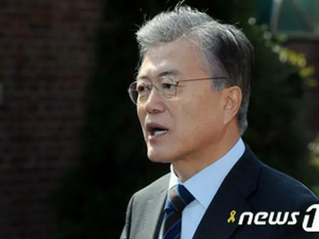 韓国大統領選の有力候補とされる最大野党「共に民主党」の文在寅（ムン・ジェイン）前代表がインタビューで、朝鮮半島THAAD配置、対北朝鮮政策などに関して意見を述べた。（提供:news1）