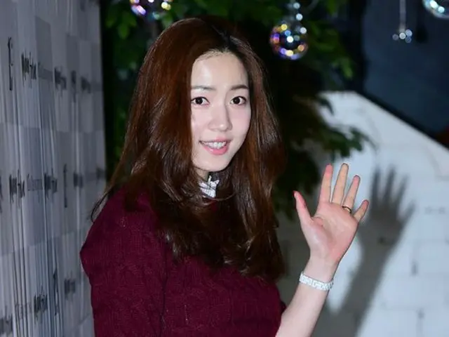 韓国ガールズグループ「T-ARA」の元メンバーで女優のファヨン（23）がスタイリスト、キム・ウリ（43）の発言に強く反発した。