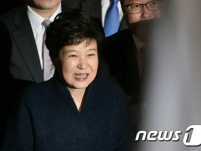 国政介入事件を捜査中の韓国検察が朴槿恵（パク・クネ）前大統領に21日午前9時30分に出席するよう通知した。（提供:news1）