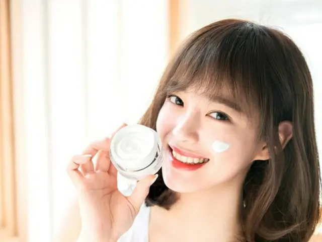 韓国ガールズグループ「gugudan」セジョン（20）が化粧品広告のモデルに抜てきされた。（提供:news1）