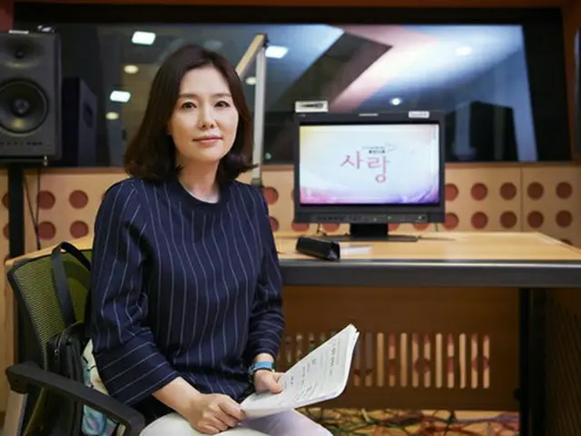 韓国MBCのドキュメンタリー番組「ヒューマンドキュ愛」のナレーションを担当した女優ハ・ヒラが、収録中にセウォル号事故で行方不明中の学生の遺体が確認されたという知らせを受けて涙を流した。（提供:OSEN）