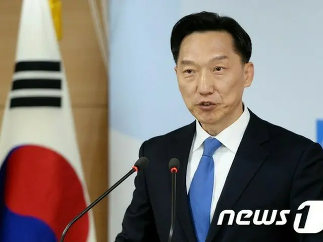 韓国統一部は22日、北朝鮮の弾道ミサイル挑発にも「民間交流など南北関係の主要懸案について、国際社会の対北朝鮮制裁の枠組みを傷つけない範囲内で柔軟に検討していくつもりだ」と明らかにした。
