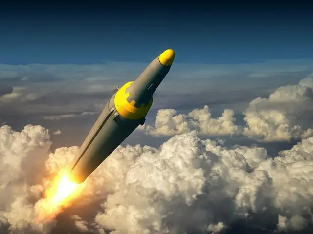 北朝鮮の官営メディアが22日、地対地中長距離戦略弾道ミサイル・北極星2型に設置されたカメラを通して、リアルタイムで受信した写真を初公開した。（画像提供:wowkorea.jp）